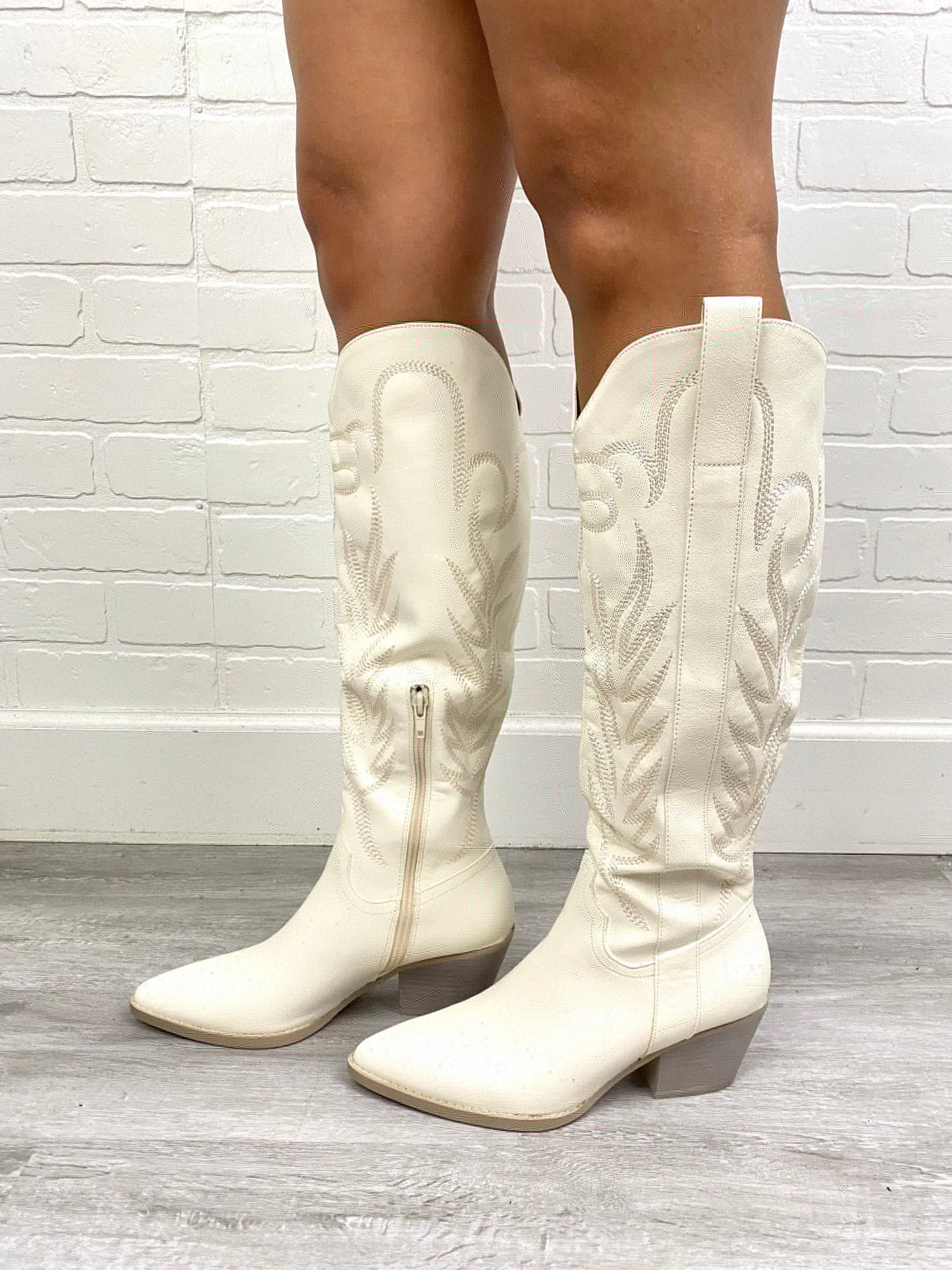 Samara cowboy boots white - Trendy Shoes - Fashion Shoes at endurotourserbia Boutique in Latvia City