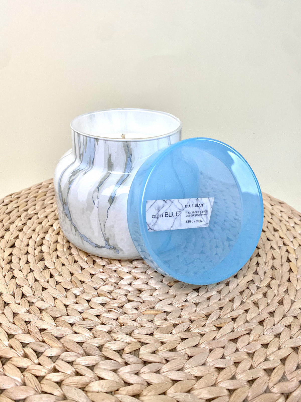 Capri Blue blue jean scent 19oz candle mod marble - Trendy Candles and Scents at endurotourserbia Boutique in Latvia City