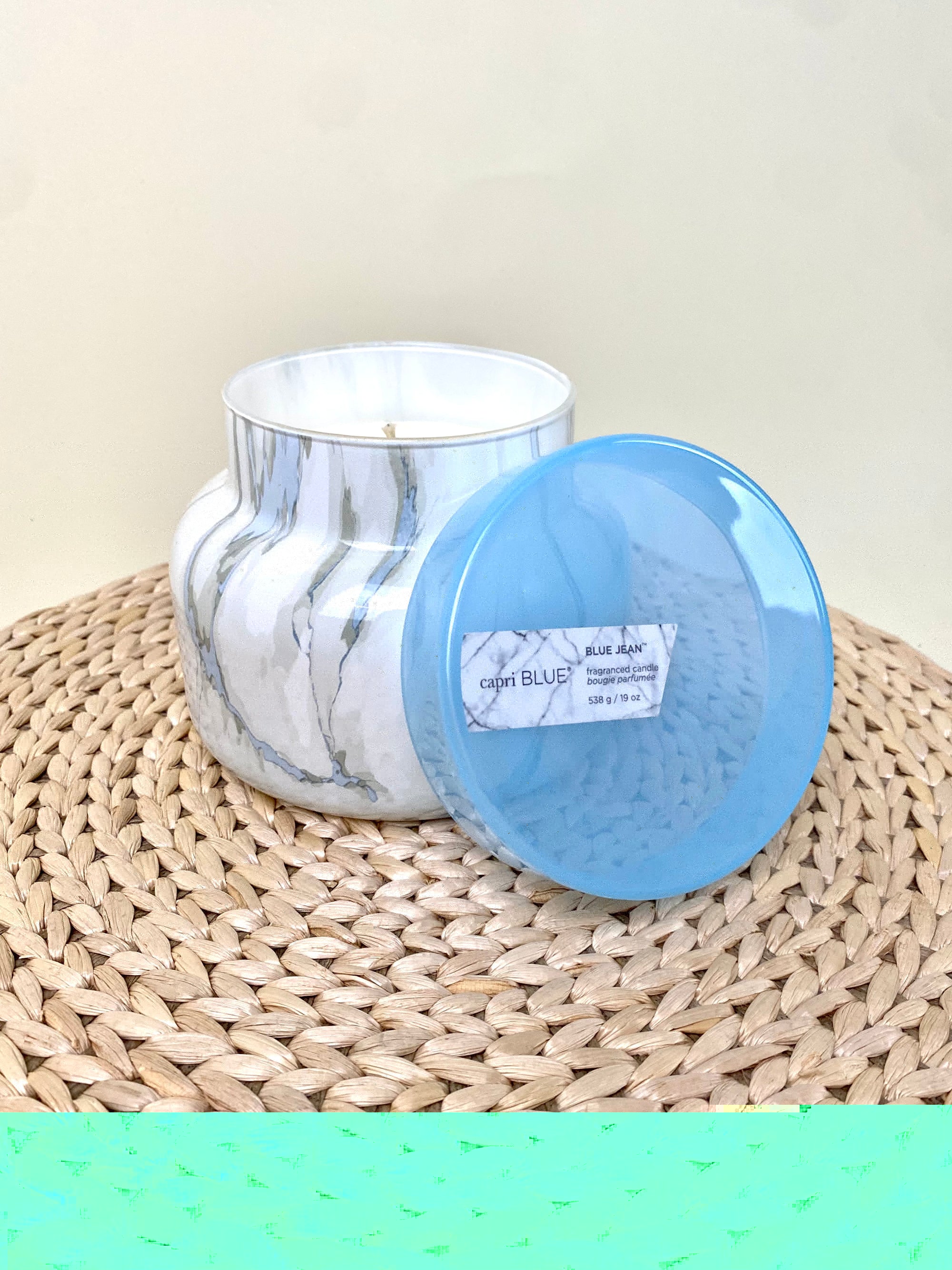 Capri Blue blue jean scent 19oz candle mod marble - Trendy Candles and Scents at endurotourserbia Boutique in Latvia City